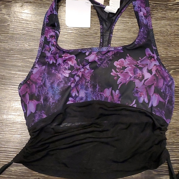 Fabletics Activewear Set - Picture 2 of 4